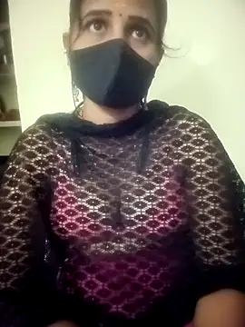 Snapshot of Tamil_Rani- chatting on March 2026 10:03:02 PM Tamil Rani- online show from March 2026 10:03:02 PM