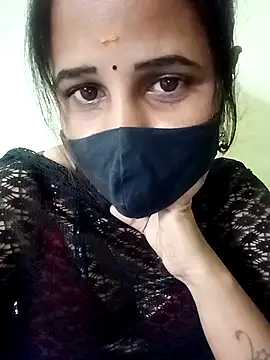 Snapshot of Tamil_Rani- chatting on March 2026 05:44:02 AM Tamil Rani- online show from March 2026 05:44:02 AM