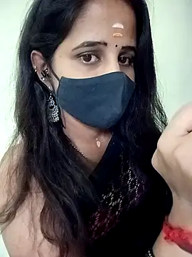 Snapshot of Tamil_Rani- chatting on April 2026 06:58:01 AM Tamil Rani- online show from April 2026 06:58:01 AM