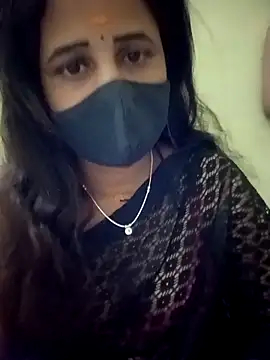 Snapshot of Tamil_Rani- chatting on April 2026 07:29:01 PM Tamil Rani- online show from April 2026 07:29:01 PM