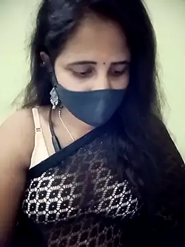 Snapshot of Tamil_Rani- chatting on April 2026 12:43:02 AM Tamil Rani- online show from April 2026 12:43:02 AM