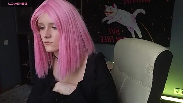 Tender Swan online show from March 2026 01:17:01 PM