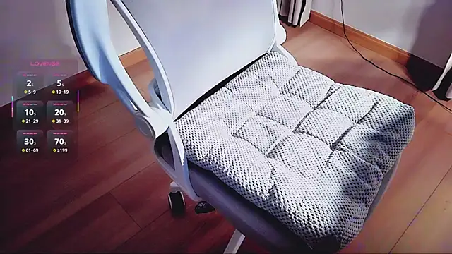 Snapshot of FEIYUS1 chatting on March 2026 02:11:02 PM FEIYUS1 online show from March 2026 02:11:02 PM