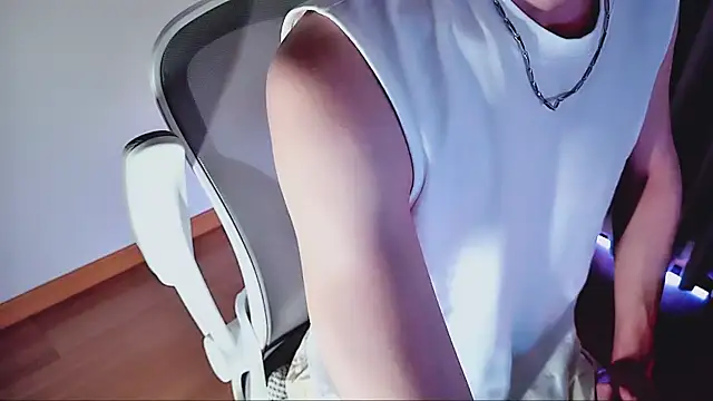 Snapshot of FEIYUS1 chatting on March 2026 02:31:02 PM FEIYUS1 online show from March 2026 02:31:02 PM