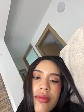 Snapshot of Mia-villalobos chatting on March 2026 02:11:02 PM Mia-villalobos online show from March 2026 02:11:02 PM