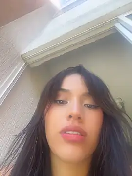 Snapshot of Mia-villalobos chatting on May 2026 01:52:02 PM Mia-villalobos online show from May 2026 01:52:02 PM