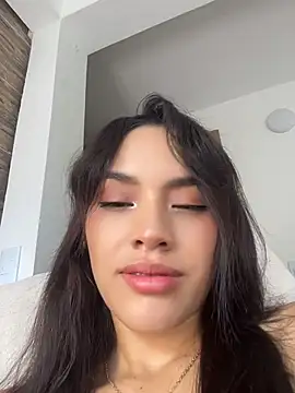 Snapshot of Mia-villalobos chatting on May 2026 01:29:02 PM Mia-villalobos online show from May 2026 01:29:02 PM