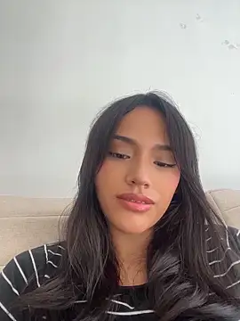 Snapshot of Mia-villalobos chatting on June 2026 01:45:02 PM Mia-villalobos online show from June 2026 01:45:02 PM