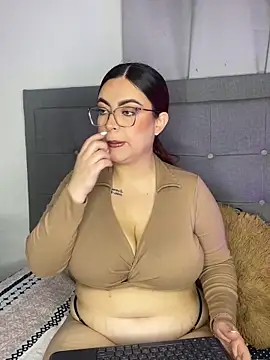 Snapshot of Kiara_noirr chatting on March 2026 11:38:01 AM Kiara noirr online show from March 2026 11:38:01 AM