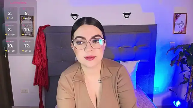 Snapshot of Kiara_noirr chatting on April 2026 11:34:01 AM Kiara noirr online show from April 2026 11:34:01 AM