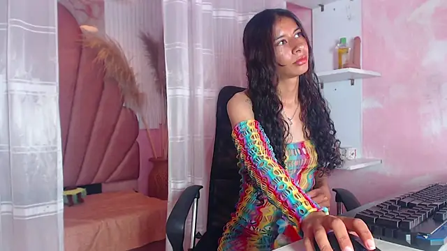 Snapshot of Siena_Bouer chatting on March 2026 03:34:01 AM Siena Bouer online show from March 2026 03:34:01 AM