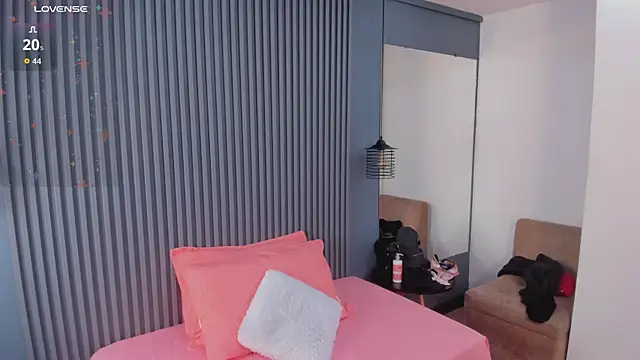 Snapshot of SusanaBell_ chatting on April 2026 08:32:02 PM SusanaBell online show from April 2026 08:32:02 PM