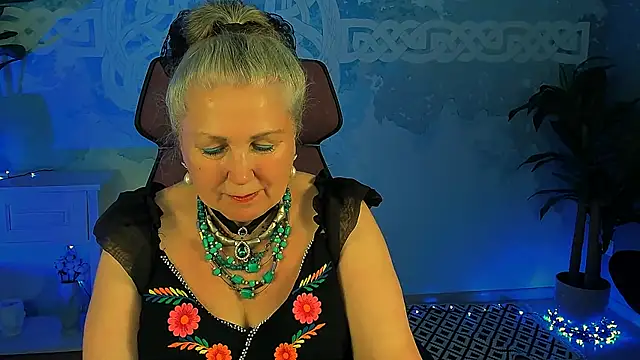 LilaMaharani online show from May 2026 01:06:01 PM