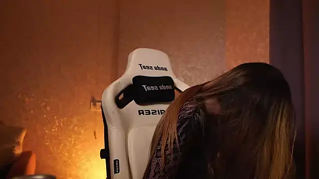 Snapshot of kissandtouch chatting on March 2026 05:20:01 PM kissandtouch online show from March 2026 05:20:01 PM