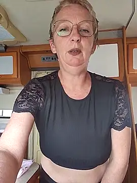 lescoquinsdu40 online show from March 2026 02:44:02 PM