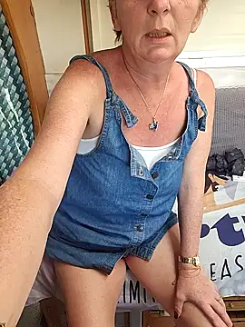 lescoquinsdu40 online show from March 2026 02:44:01 PM