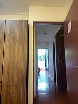 Emi rousse online show from April 2026 12:23:01 PM