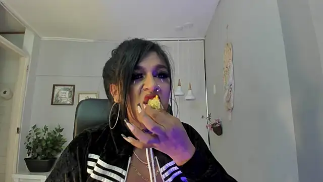 Snapshot of Nahomy_Collins_ chatting on March 2026 07:36:02 PM Nahomy Collins online show from March 2026 07:36:02 PM