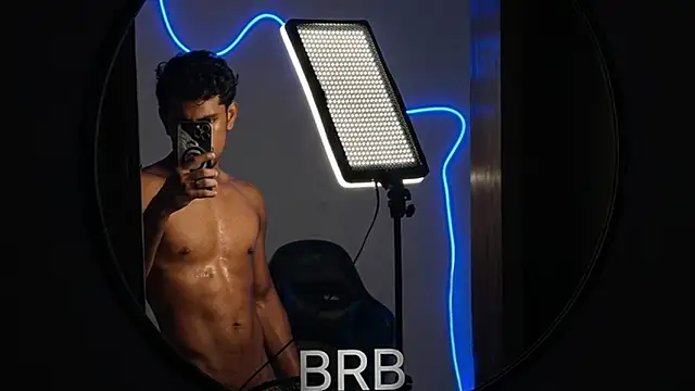 jossi12345j online show from April 2026 07:22:01 AM