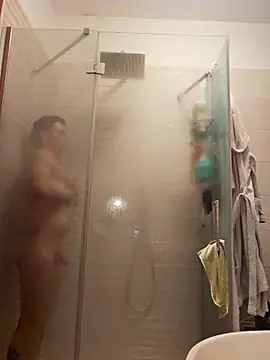 Snapshot of Andreakkkk chatting on March 2026 10:13:01 PM Andreakkkk online show from March 2026 10:13:01 PM