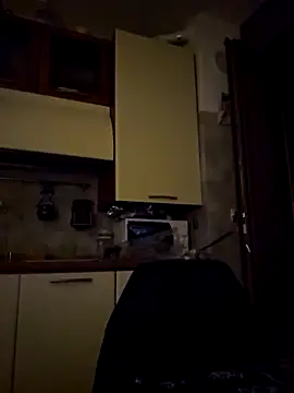 Snapshot of Andreakkkk chatting on April 2026 11:24:02 PM Andreakkkk online show from April 2026 11:24:02 PM