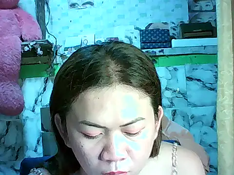 Snapshot of ur_lovelychen chatting on April 2026 03:18:01 AM ur lovelychen online show from April 2026 03:18:01 AM