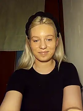 Snapshot of Glowing_Jessica chatting on March 2026 01:13:02 PM Glowing Jessica online show from March 2026 01:13:02 PM