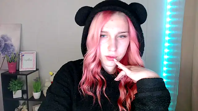 Scarlett lil online show from April 2026 07:44:01 AM