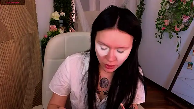 Snapshot of kittenlolla chatting on March 2026 02:23:02 PM kittenlolla online show from March 2026 02:23:02 PM