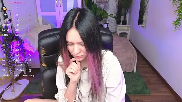 Snapshot of kittenlolla chatting on March 2026 05:30:02 AM kittenlolla online show from March 2026 05:30:02 AM