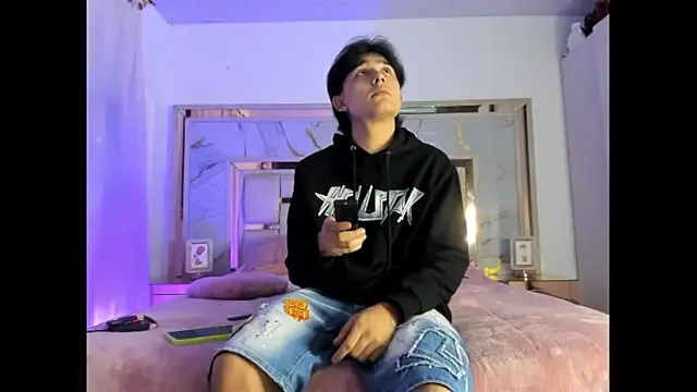 monky 0002 online show from March 2026 11:55:01 PM