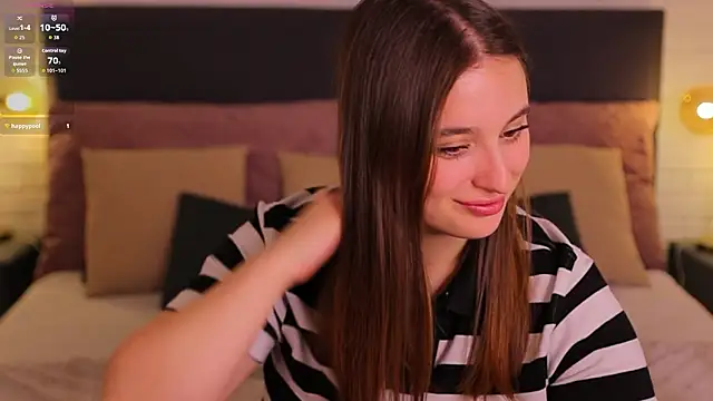 Nicole De Lux online show from March 2026 12:55:01 PM