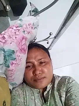 Snapshot of Rashi_bhabi chatting on April 2026 05:29:02 AM Rashi bhabi online show from April 2026 05:29:02 AM
