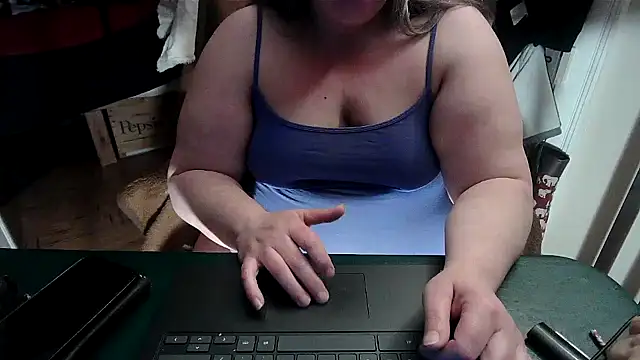 smalltowntrouble online show from April 2026 01:22:02 AM