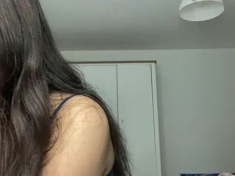 Snapshot of Ellamay06 chatting on April 2026 08:25:02 PM Ellamay06 online show from April 2026 08:25:02 PM