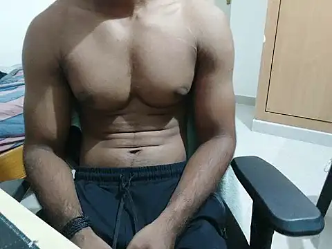 Snapshot of kratosTheHunk chatting on May 2026 07:37:01 AM kratosTheHunk online show from May 2026 07:37:01 AM