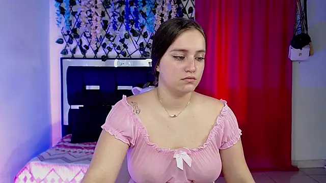 Julieta vegaxh online show from March 2026 06:59:02 PM