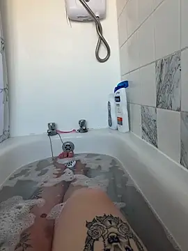 BeeMay22 online show from April 2026 09:21:02 AM