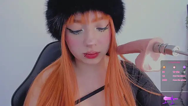 Snapshot of Kloeraize chatting on April 2026 04:02:02 AM Kloeraize online show from April 2026 04:02:02 AM