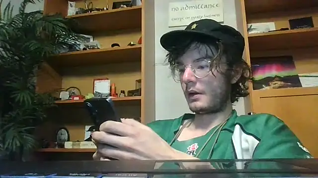 Snapshot of KinkyKittyBoy chatting on April 2026 04:31:01 AM KinkyKittyBoy online show from April 2026 04:31:01 AM