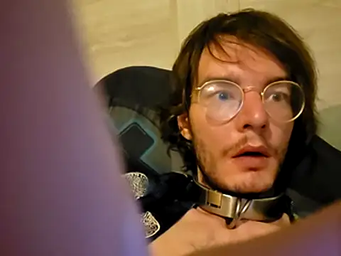 Snapshot of KinkyKittyBoy chatting on April 2026 06:19:01 AM KinkyKittyBoy online show from April 2026 06:19:01 AM