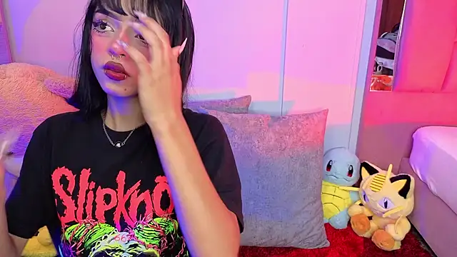 Snapshot of Taylor__0 chatting on March 2026 01:40:02 PM Taylor 0 online show from March 2026 01:40:02 PM