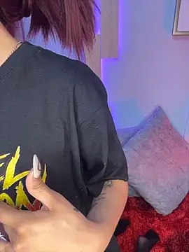 Snapshot of Taylor__0 chatting on March 2026 01:04:01 PM Taylor 0 online show from March 2026 01:04:01 PM