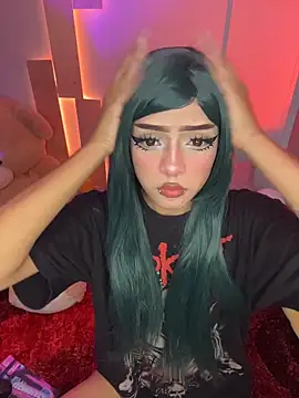 Snapshot of Taylor__0 chatting on April 2026 01:12:02 PM Taylor 0 online show from April 2026 01:12:02 PM