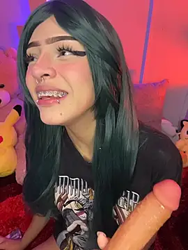 Snapshot of Taylor__0 chatting on April 2026 01:22:01 PM Taylor 0 online show from April 2026 01:22:01 PM