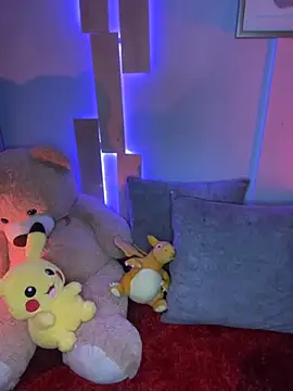 Snapshot of Taylor__0 chatting on April 2026 01:03:01 PM Taylor 0 online show from April 2026 01:03:01 PM