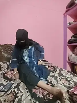 Snapshot of Couple_hot999 chatting on March 2026 07:18:02 PM Couple hot999 online show from March 2026 07:18:02 PM