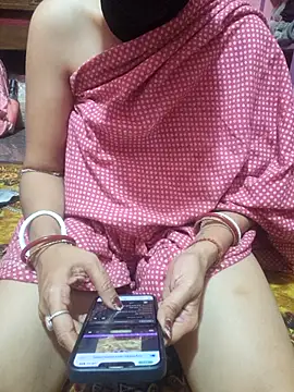 Snapshot of Couple_hot999 chatting on March 2026 07:24:01 AM Couple hot999 online show from March 2026 07:24:01 AM