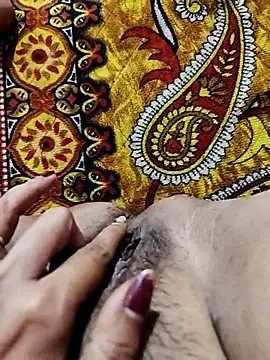 Snapshot of Couple_hot999 chatting on March 2026 10:00:01 AM Couple hot999 online show from March 2026 10:00:01 AM