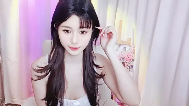 Snapshot of Mia_168 chatting on April 2026 12:41:01 AM Mia 168 online show from April 2026 12:41:01 AM